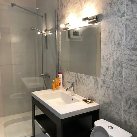 Nice Flat דירה